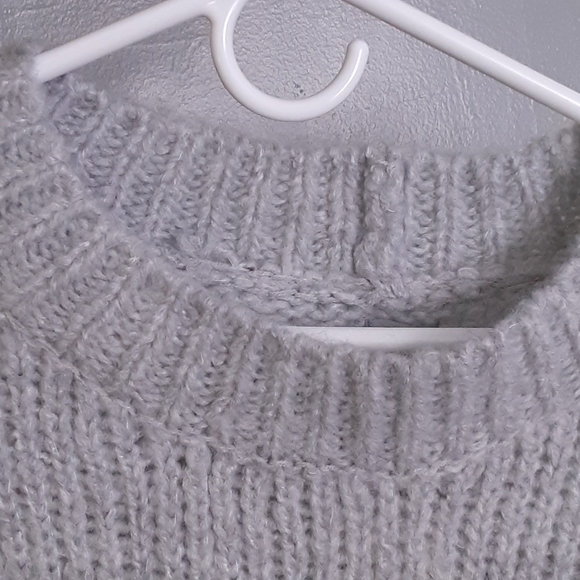 Sweater - Picture 3 of 4